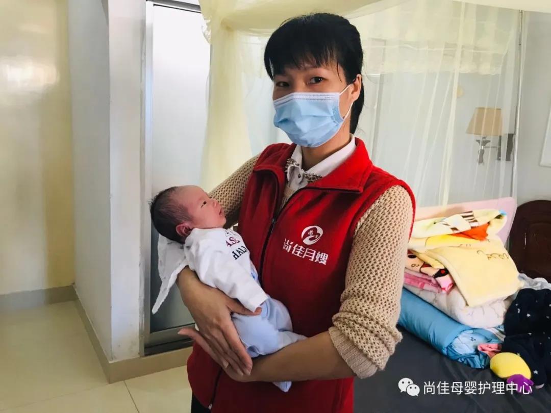 尚佳專業(yè)月嫂丨預(yù)防丨乳腺炎，怎么辦？